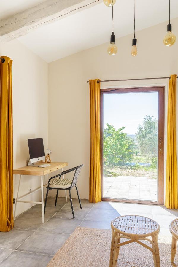 לה באסט Lodges Park Castellet Provence - Gites Dans Les Vignes Aoc Bandol A 15 Min Des Plages Et Du Circuit Paul Ricard F1 חדר תמונה